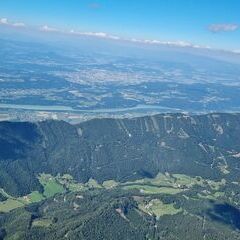Flugwegposition um 14:18:27: Aufgenommen in der Nähe von Ferlach, Österreich in 2419 Meter